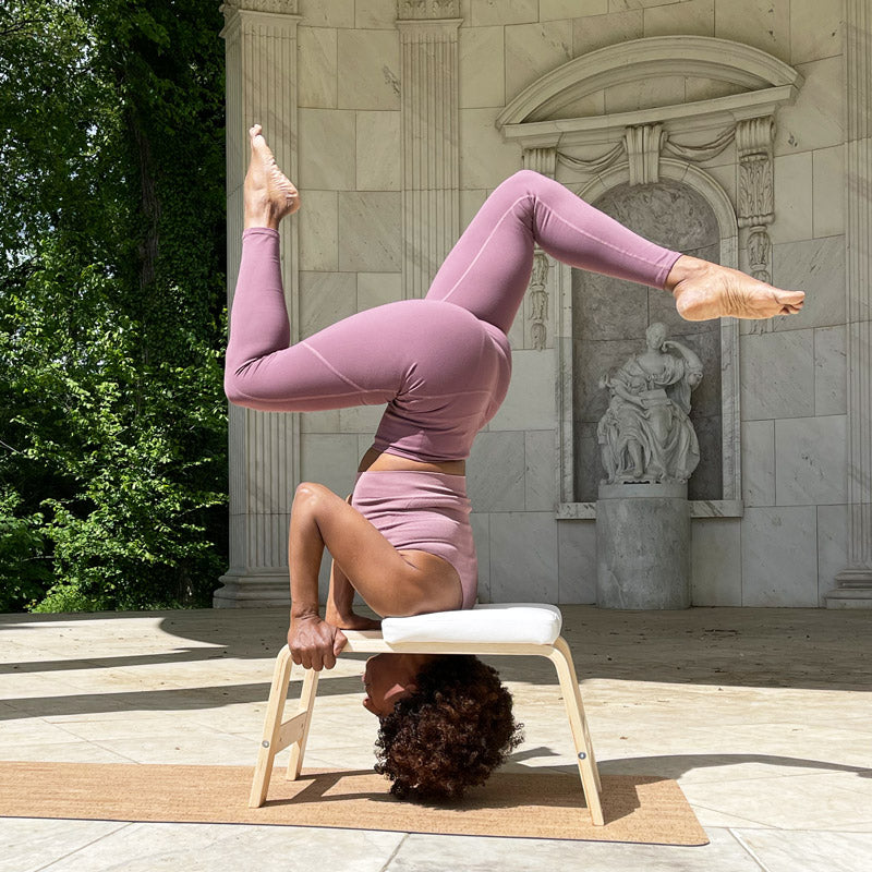 About Us – FeetUp Yoga Trainer